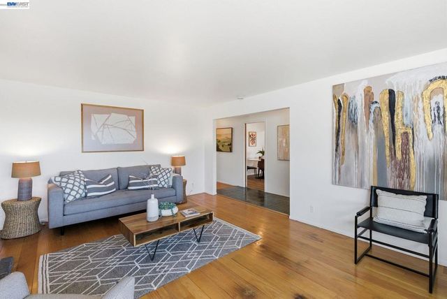 2724 Benedict Dr, San Leandro, CA 94577