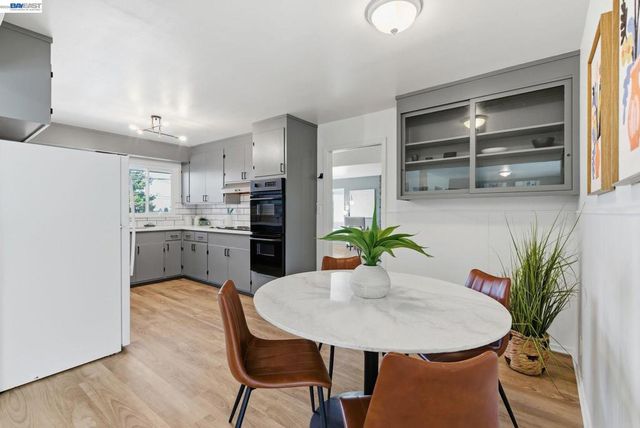 2724 Benedict Dr, San Leandro, CA 94577