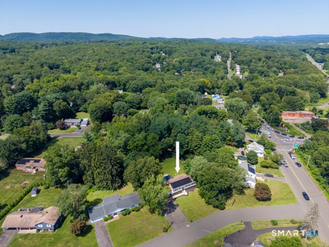 6 Liberty Terrace, North Haven, CT 06473