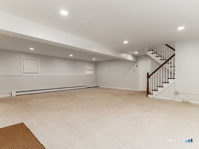 6 Liberty Terrace, North Haven, CT 06473