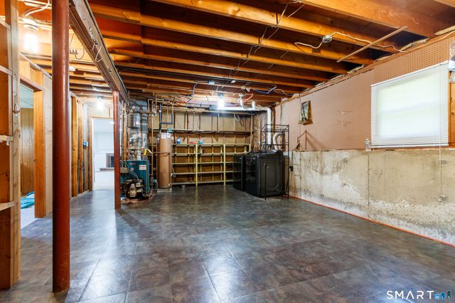6 Liberty Terrace, North Haven, CT 06473