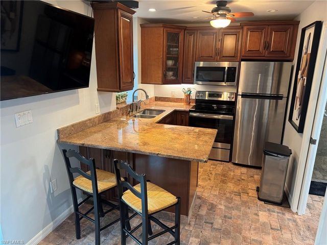 4874 Southern Breeze DR, Naples, FL 34114