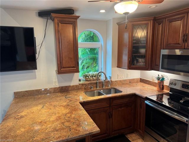 4874 Southern Breeze DR, Naples, FL 34114