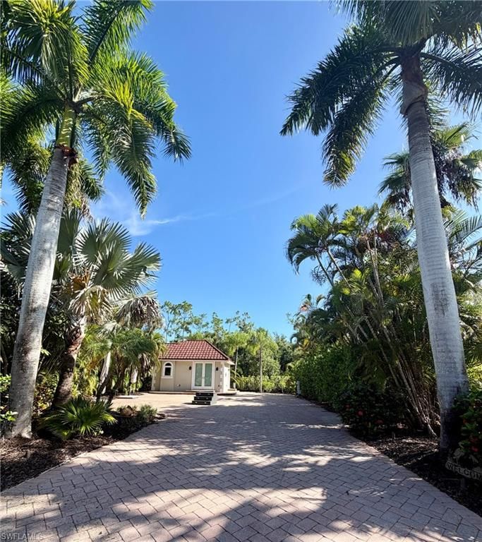 4874 Southern Breeze DR, Naples, FL 34114