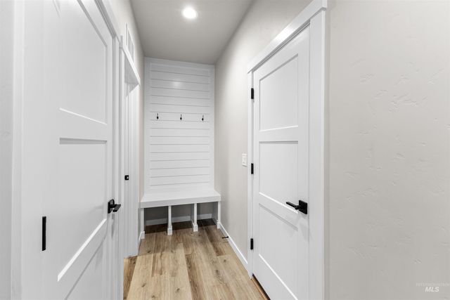 8191 E Cool River Lp, Nampa, ID 83687