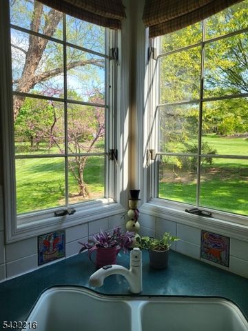 5 Pauma Valley Ct, Montgomery Twp., NJ 08558
