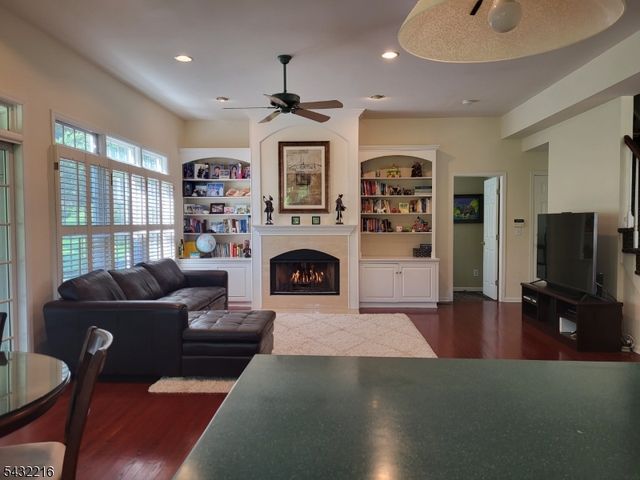 5 Pauma Valley Ct, Montgomery Twp., NJ 08558