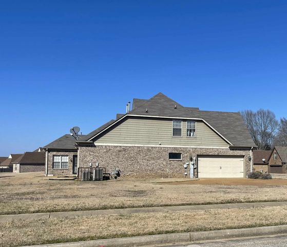 5167 SILVER PEAK LN, Unincorporated, TN 38125