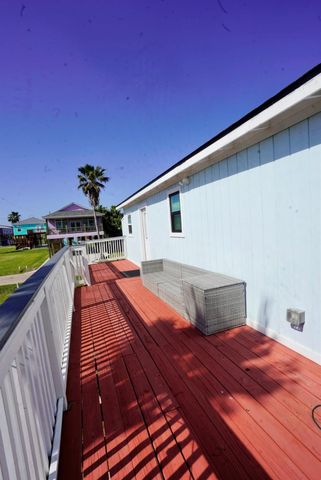 4027 Surf Drive, Galveston, TX 77554