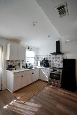 4027 Surf Drive, Galveston, TX 77554