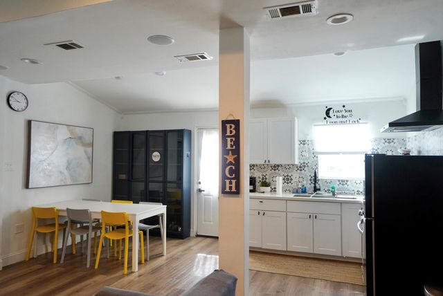 4027 Surf Drive, Galveston, TX 77554