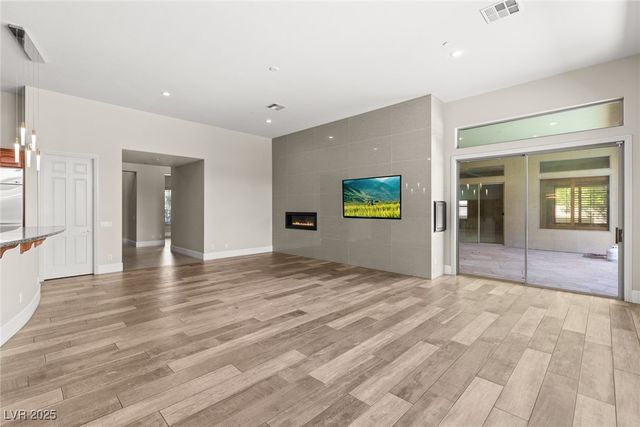 4 Caves Valley Court, Henderson, NV 89052