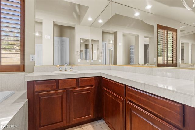 4 Caves Valley Court, Henderson, NV 89052