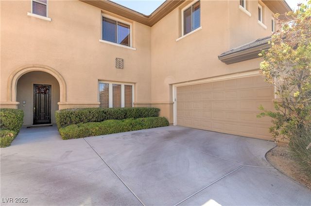 4 Caves Valley Court, Henderson, NV 89052
