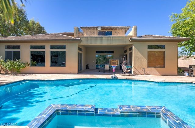 4 Caves Valley Court, Henderson, NV 89052