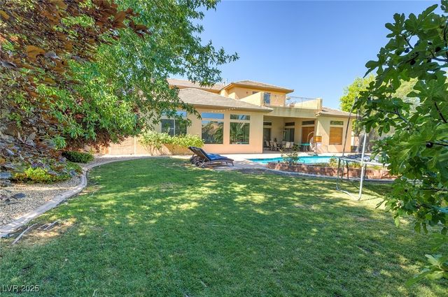 4 Caves Valley Court, Henderson, NV 89052