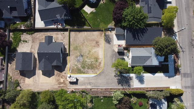 9593 W Irving St, Boise, ID 83704