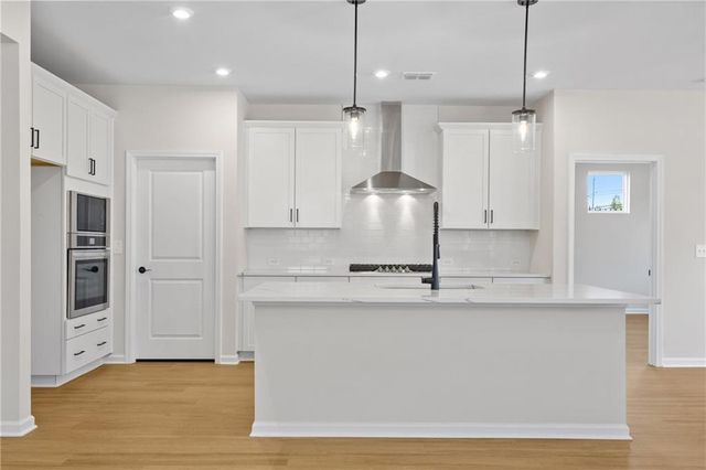 1590 Savory Way, Loganville, GA 30052