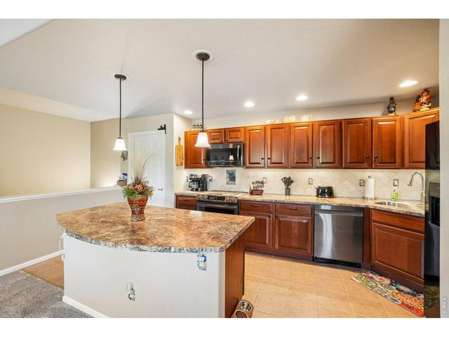 1703 Whitehall Dr 8C, Longmont, CO 80504