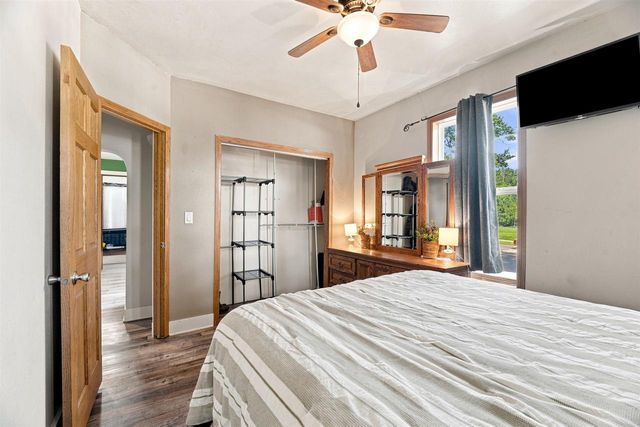117 W CUSTER AVENUE, Oshkosh, WI 54901