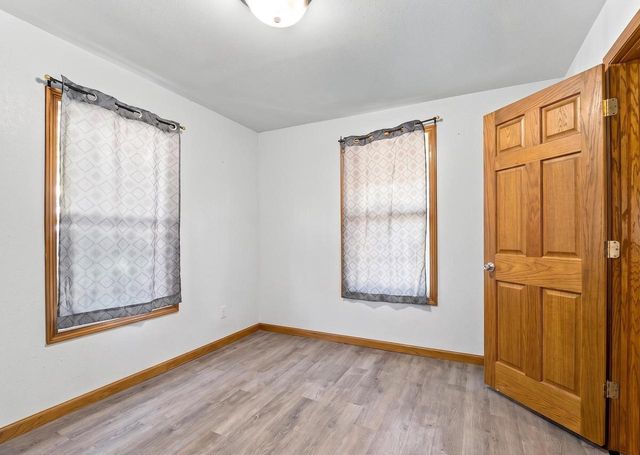 117 W CUSTER AVENUE, Oshkosh, WI 54901