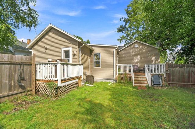 117 W CUSTER AVENUE, Oshkosh, WI 54901