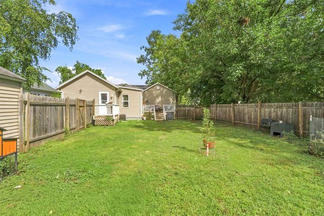 117 W CUSTER AVENUE, Oshkosh, WI 54901