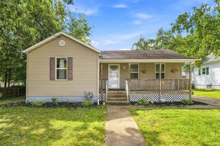 117 W CUSTER AVENUE, Oshkosh, WI 54901