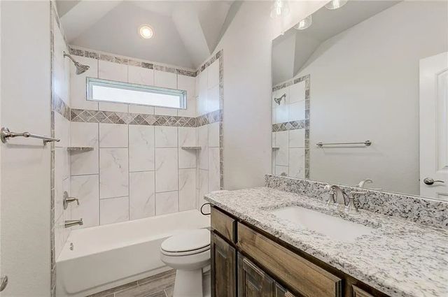 3050 Meandering Way, Granbury, TX 76049