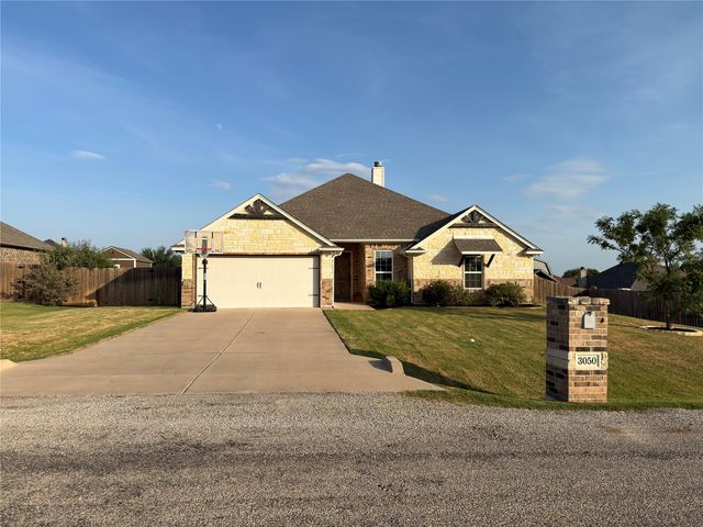 3050 Meandering Way, Granbury, TX 76049