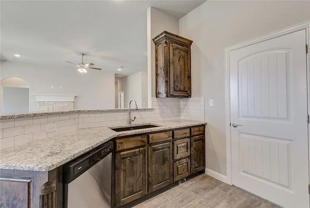 3050 Meandering Way, Granbury, TX 76049
