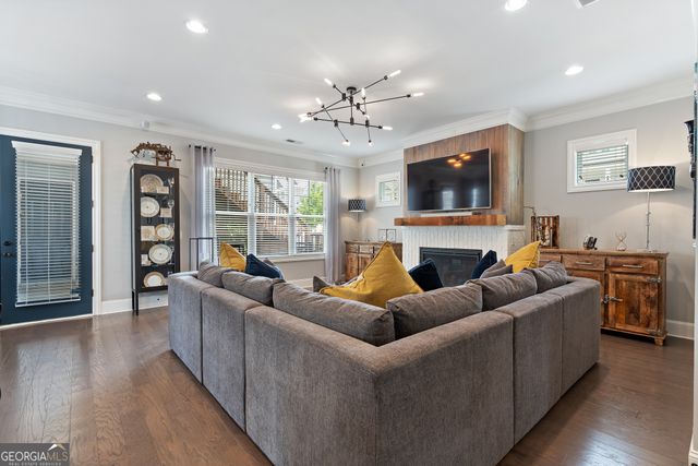 1817 Sanford Drive, Atlanta, GA 30318