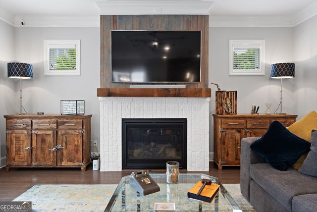 1817 Sanford Drive, Atlanta, GA 30318