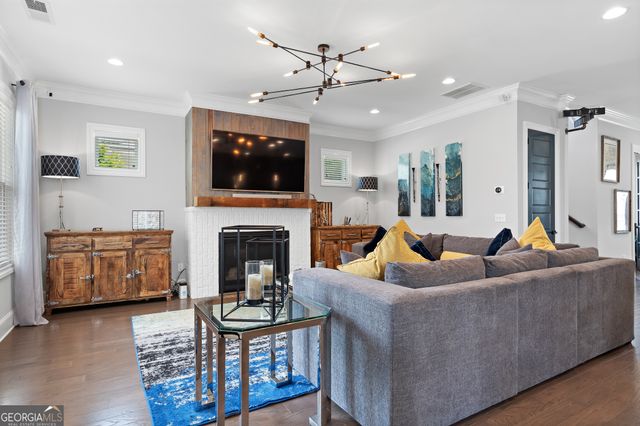 1817 Sanford Drive, Atlanta, GA 30318