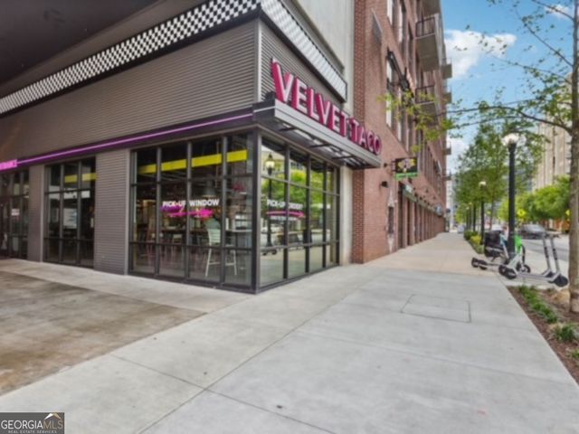 1817 Sanford Drive, Atlanta, GA 30318