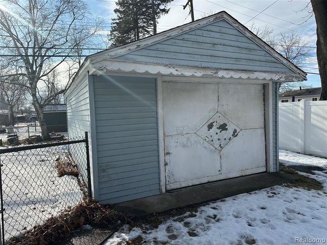 35025 Wick Road, Romulus, MI 48174