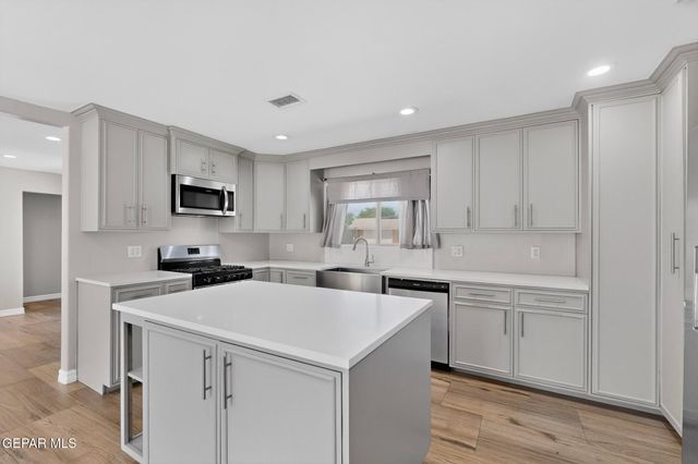 3202 Killkenny Street, El Paso, TX 79925