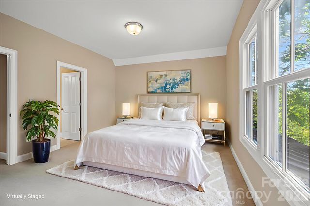 25 E Owl Creek Lane, Fairview, NC 28730