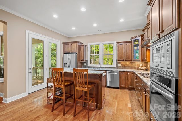25 E Owl Creek Lane, Fairview, NC 28730