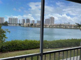 2861 Leonard Drive F301, Aventura, FL 33160