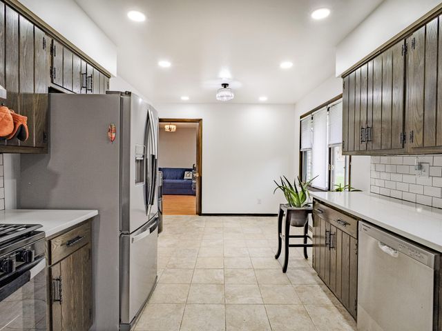 5301 Delaware Street, Merrillville, IN 46410