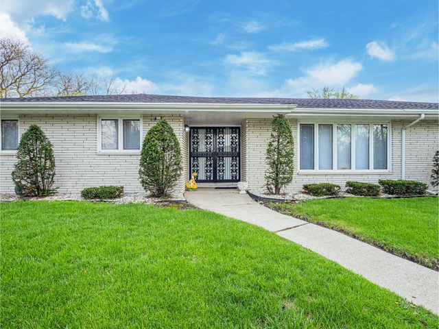 5301 Delaware Street, Merrillville, IN 46410