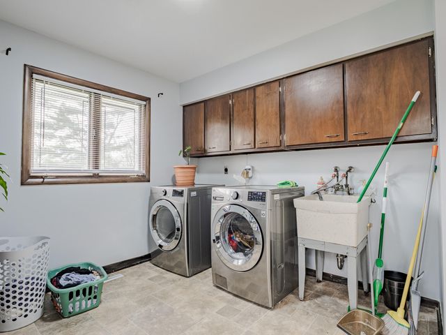 5301 Delaware Street, Merrillville, IN 46410