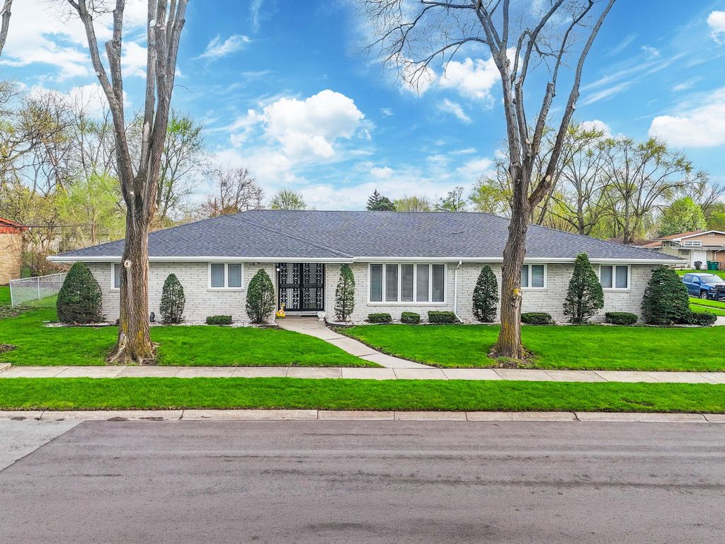 5301 Delaware Street, Merrillville, IN 46410