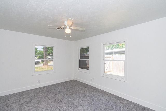 525 20th Avenue N, Texas City, TX 77590