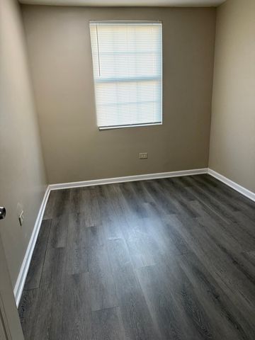 4764 S Shields Avenue, Chicago, IL 60609