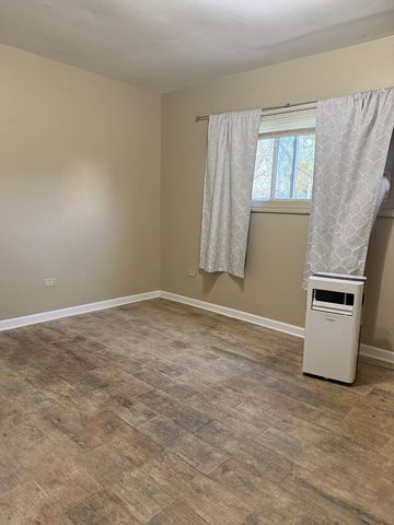4764 S Shields Avenue, Chicago, IL 60609