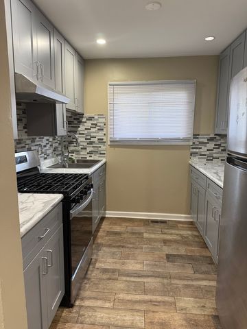 4764 S Shields Avenue, Chicago, IL 60609