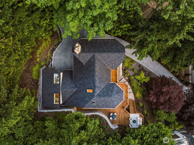 11113 NE 38th Place, Bellevue, WA 98004