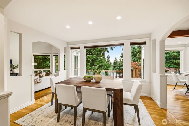 11113 NE 38th Place, Bellevue, WA 98004
